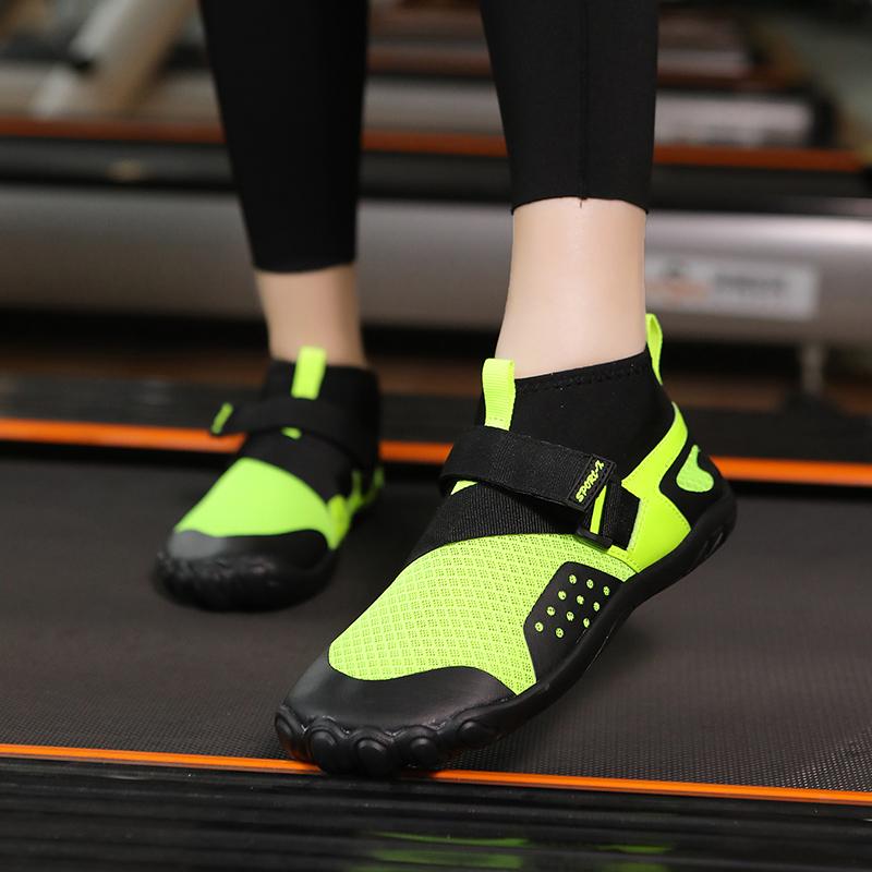 Fashion Water Shoes for Women Barefoot Beach Shoes Men Breathable Sport Shoe Quick Dry River Sea Aqua Shoes Sneakers Soft Beach Sneakers