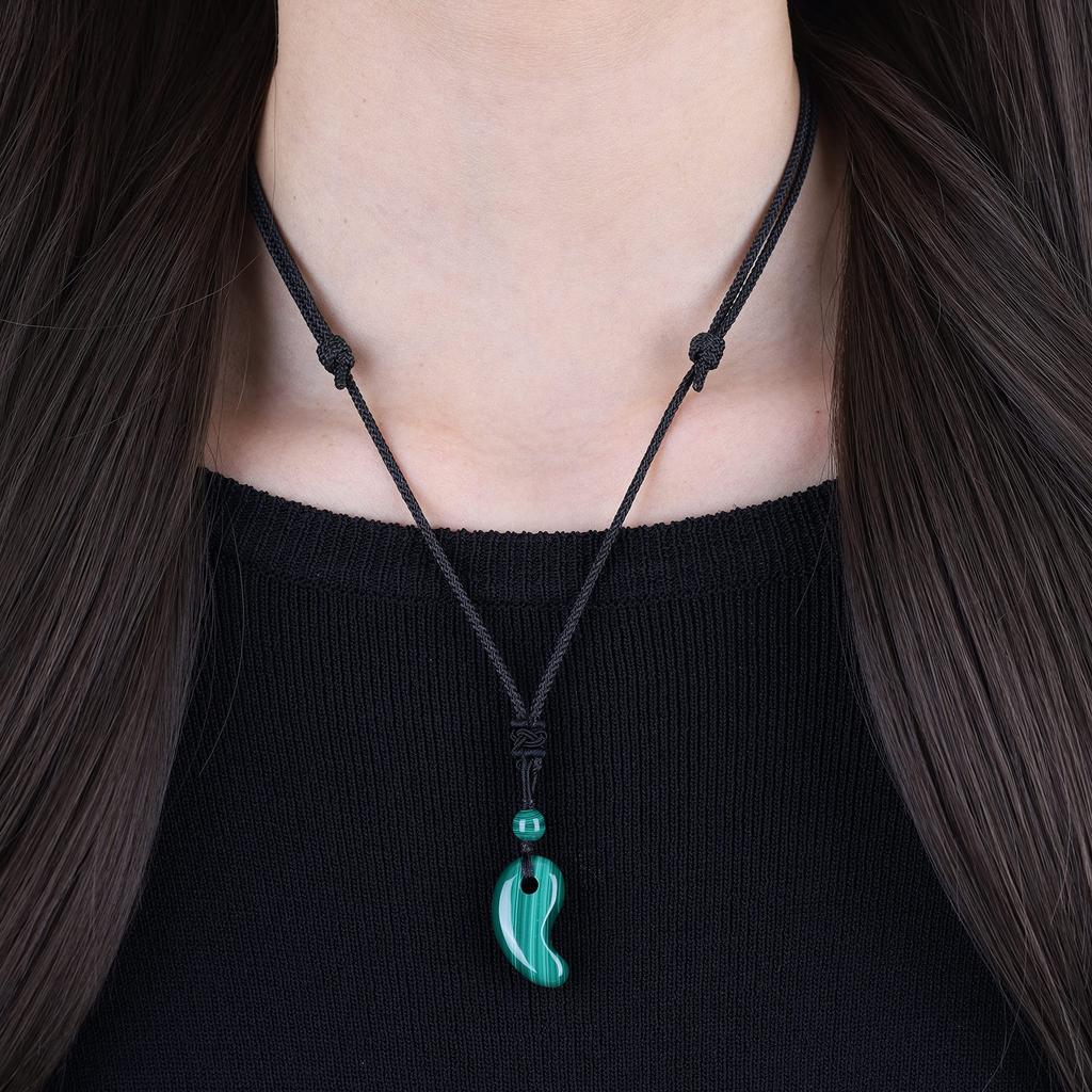 Malachite Amulet Healing Good Luck Charm Magatama Necklace Adjustable Length Men Women [Koai]