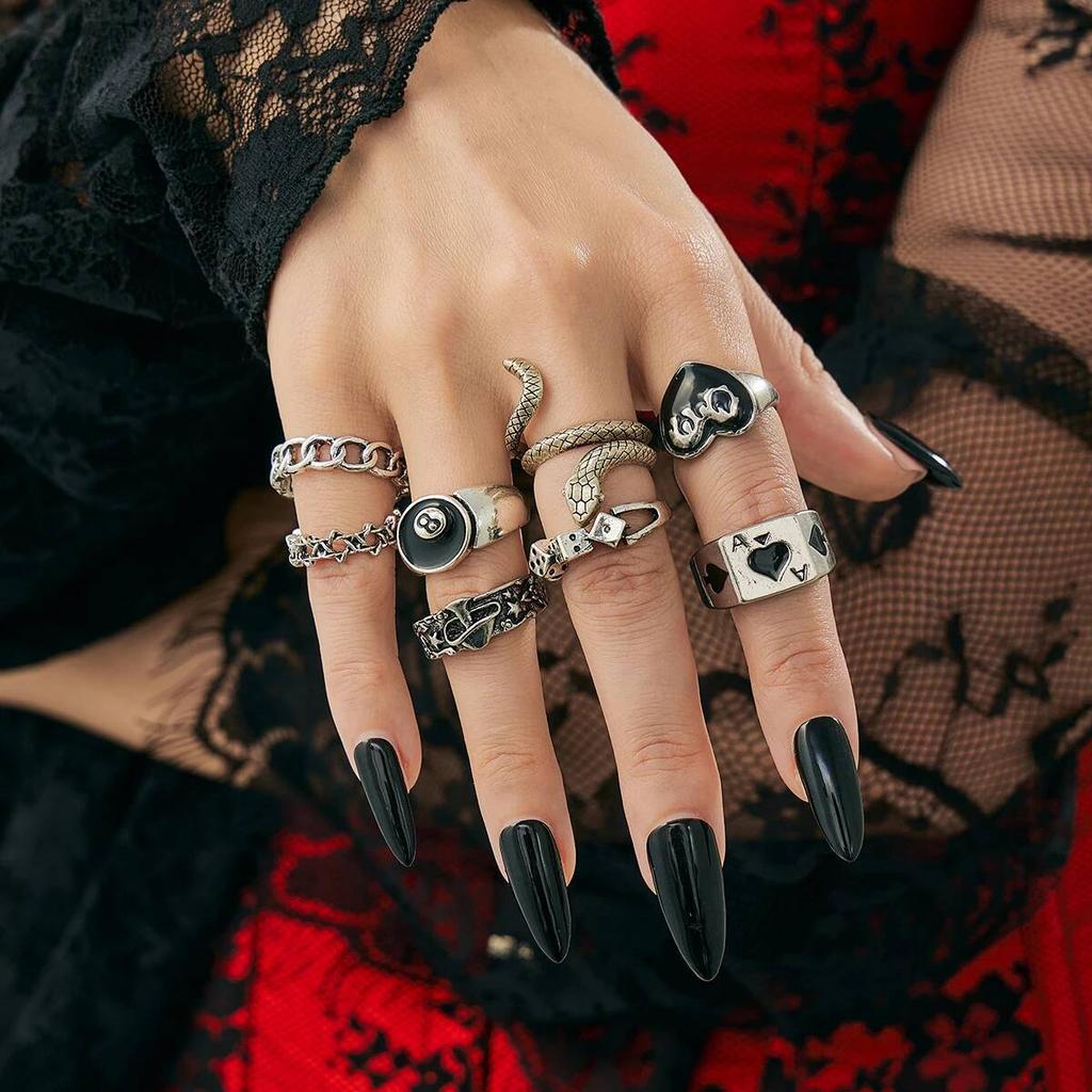 IngeSight.Z 8Pcs Vintage Punk Dice Love Heart Ring Women Gothic Creative Silver Color Metal Finger Rings Jewelry Halloween Gift