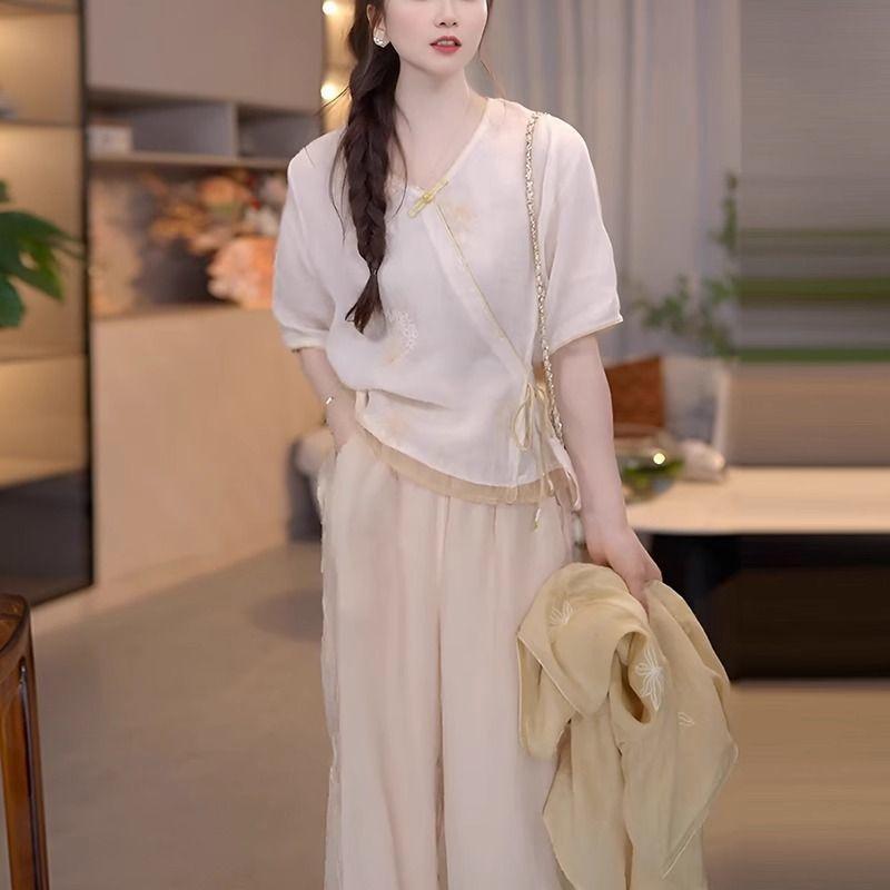 2025 summer medium-sleeved embroidered top feminine temperament versatile high-end lace-up shirt women