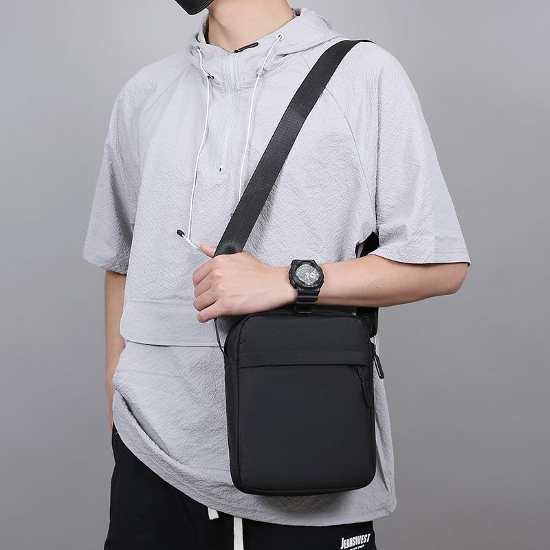Unisex Crossbody Bag – Lightweight Compact Shoulder Bag with Phone Pocket for Men & Women