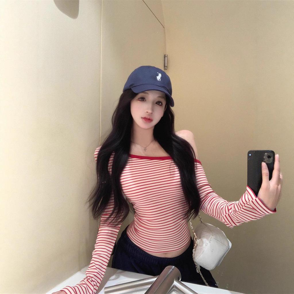 Pure Desire Striped Spicy Girl One-Shoulder Long-Sleeve Cropped Top - Women’s Slim-Fit Autumn 2026