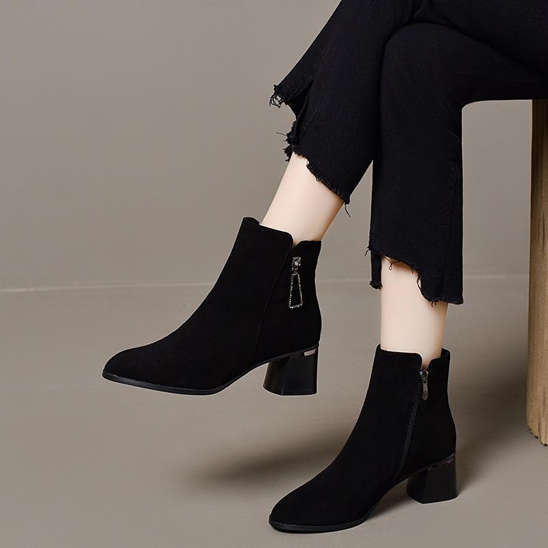 Autumn and winter new fashion boots women's simple temperament black matte short boots water drop buckle thick heel high heel boots leather boots