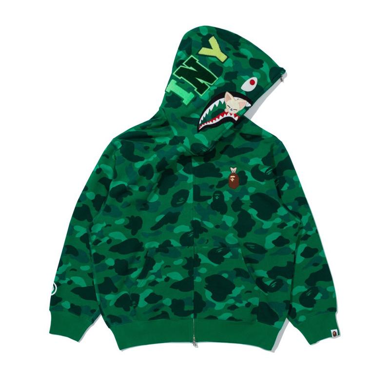 [PRE ORDER] STRAY KIDS × BAPE – FoxI.Ny SHARK FULL ZIP HOODIE (I.N Ver.)