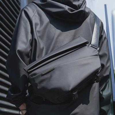 Wasserdichte Umhängetasche und Sportrucksack aus Leder für Herren