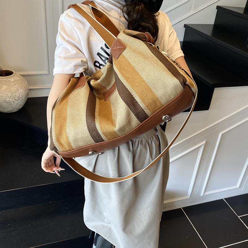 Striped duffel bag retro short-term outing travel bag women's large-capacity retro fitness bag crossbody handbag