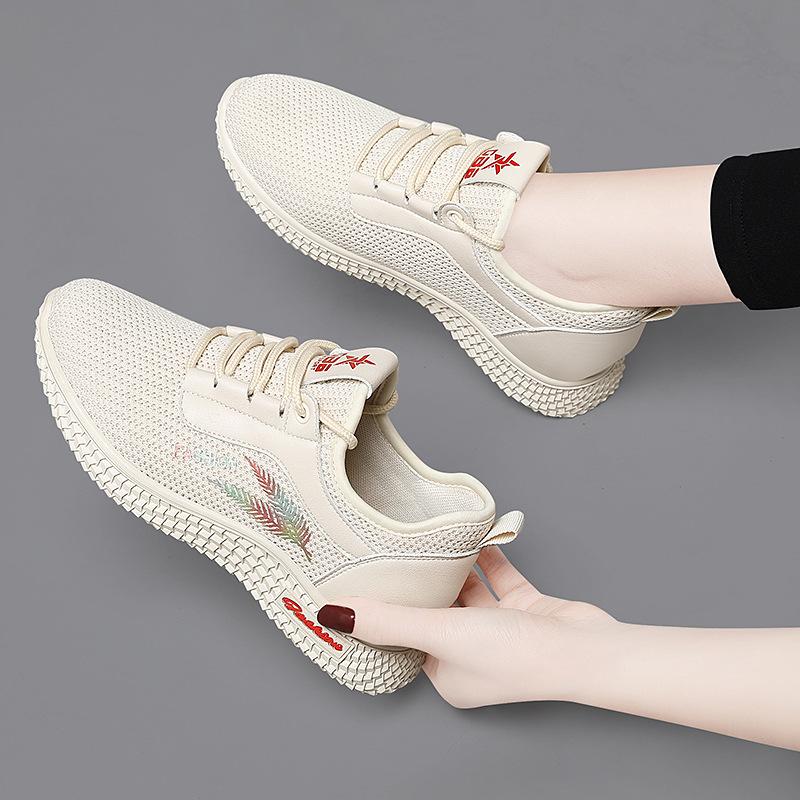 

Summer casual shoes women s shoes sports soft sole fly-woven comfortable work shoes versatile travel shoes 41 бежевый