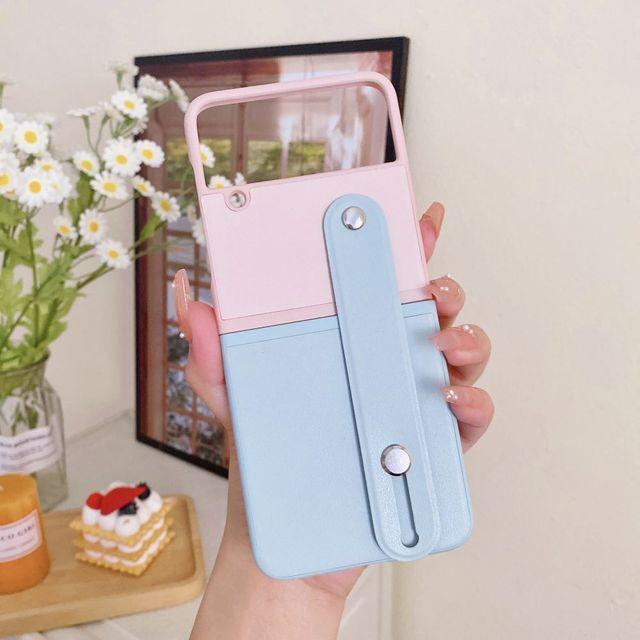 For Samsung Galaxy Z Flip 4 3 Case Luxury Contrasting Colors Leather Retractable Wrist Strap Folding Shockproof Protection Cover