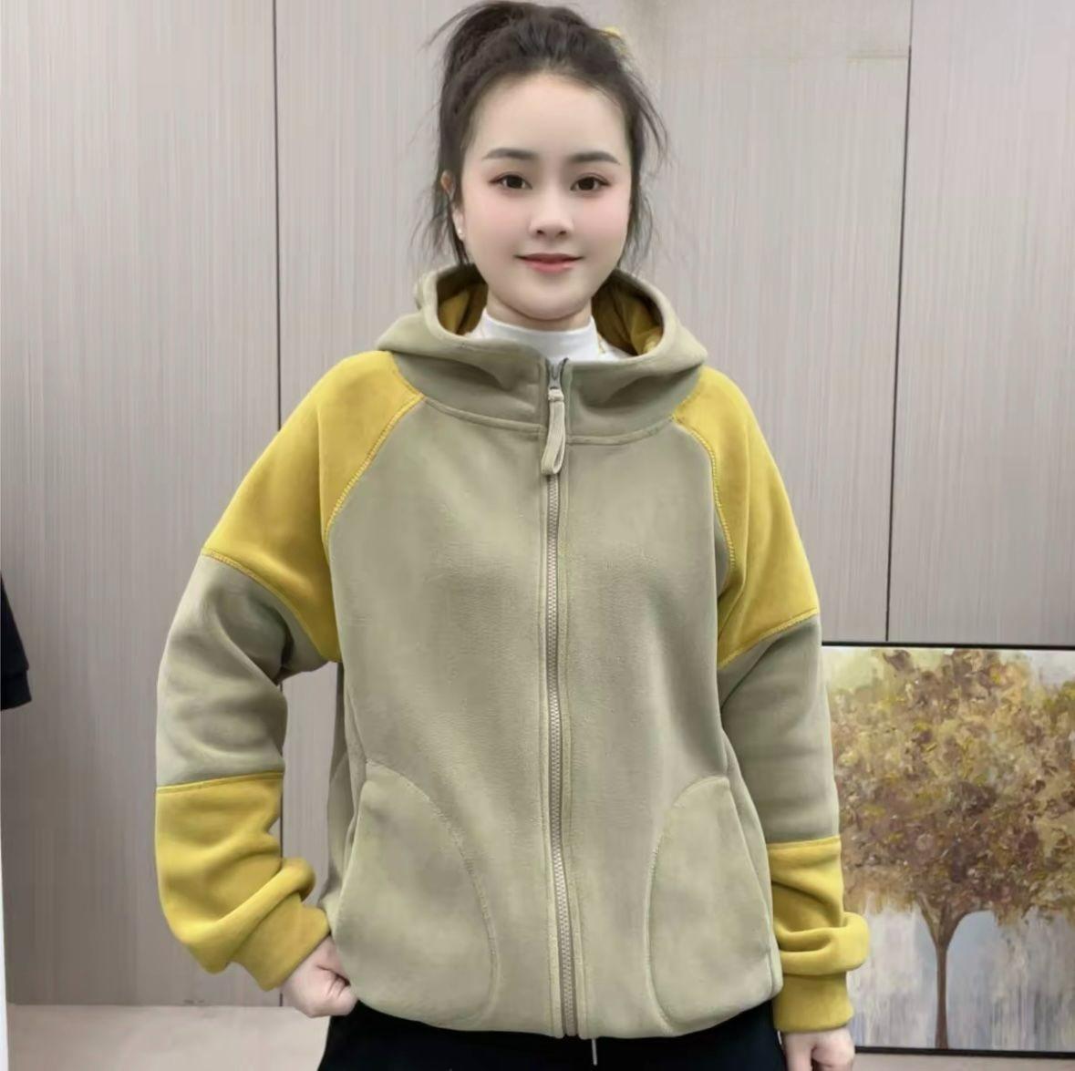 

Осенне-зимняя мода Повседневный Универсальный Двусторонний Австралийский Флис Теплая и Молодящая Контрастного Цвета Куртка с Капюшоном и Длинными Рукавами Женская S зелёный