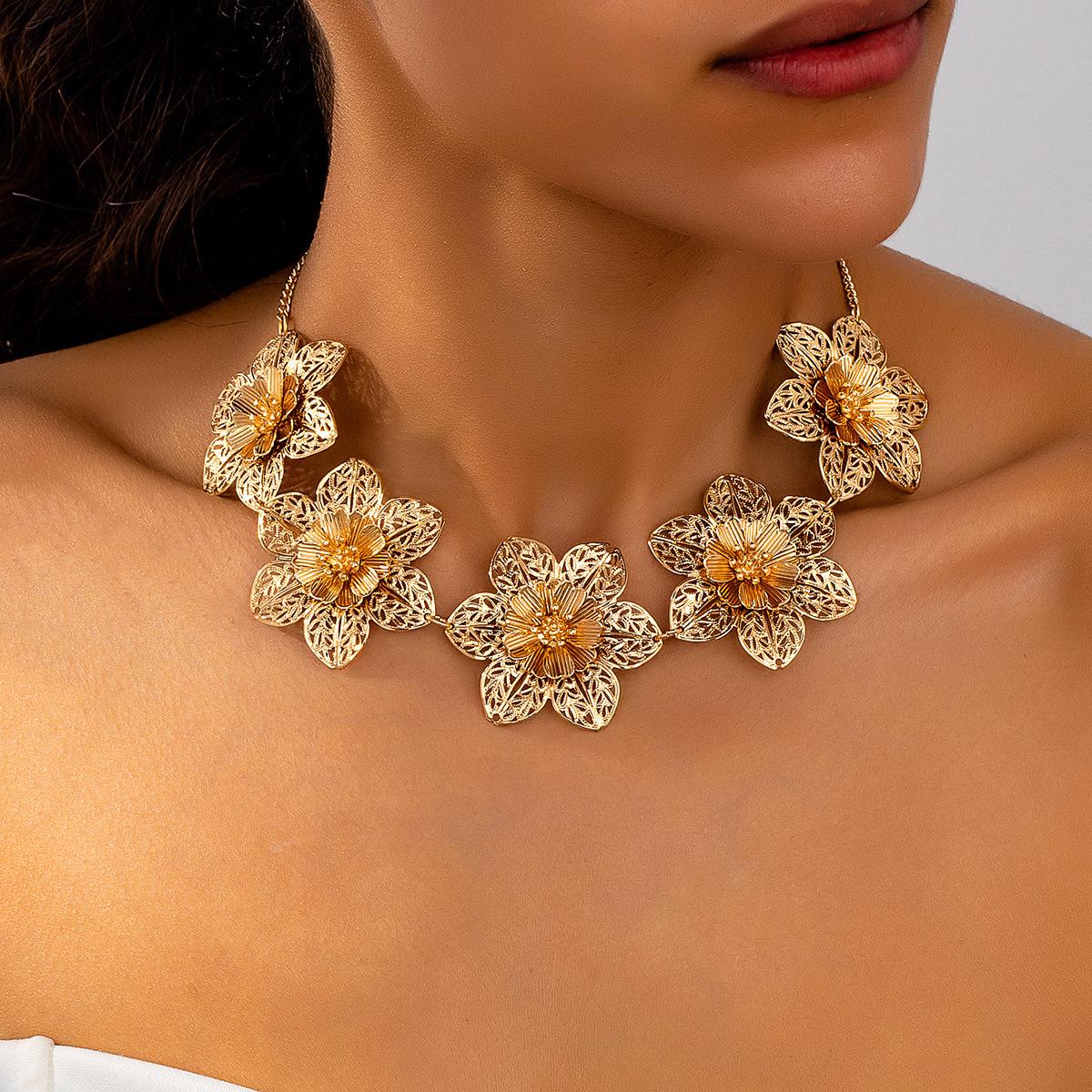 

Модное ожерелье для женщин Дамы золотой