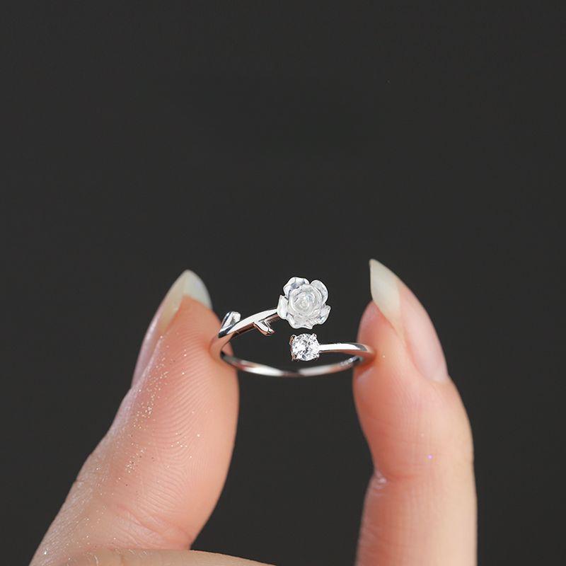 

Exquisite Fashion Copper Color Stainless Steel Camellia Flower Rings for Women Charm Adjustable Zircon Finger Zircon Accessory resizable мідний