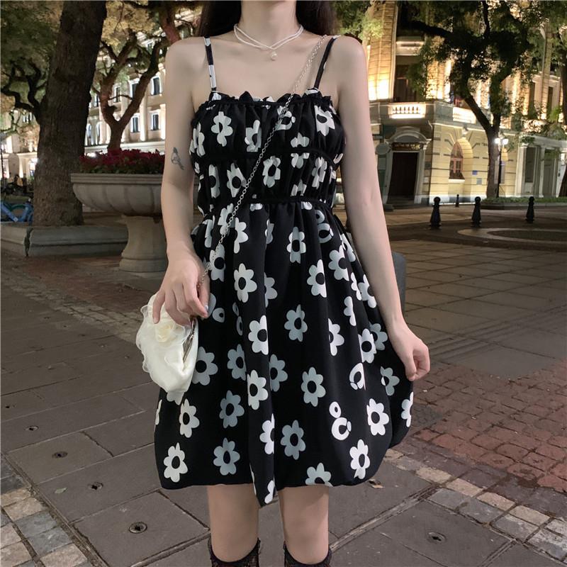 2026 Summer New Large Size French Sweet Spice Girl Waist First Love Floral Fat MM Black Thin Suspender Dress