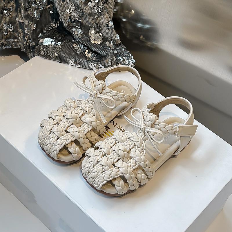 

Girls Sandals Weave Solid Color Kids Princess Shoes Non-slip Soft Sole 2025 New Kids Beach Shoes Vintage Simple Bows Ins Trendy 23 бежевый