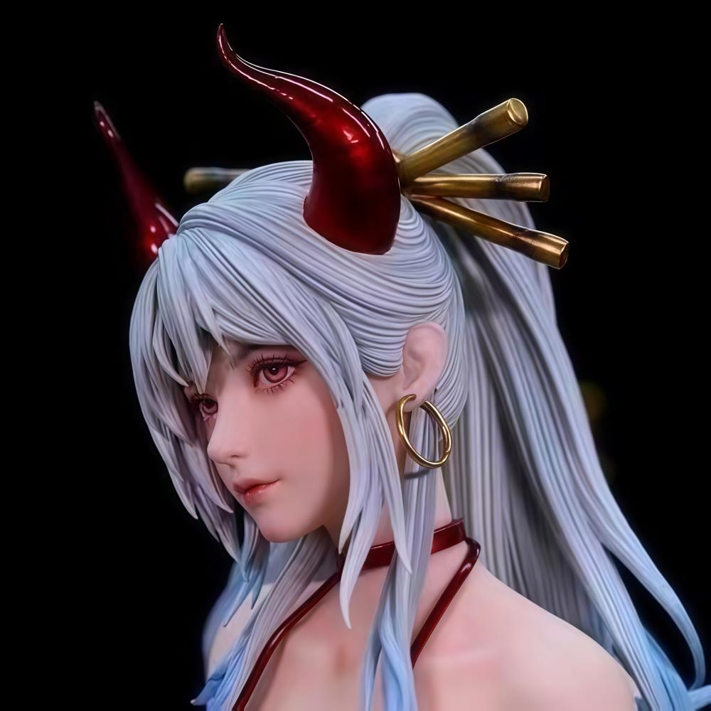 Brand New One Piece Yamato Figure Hot Kimono Kneeling Pose 18cm Red Devil Horns Long Silver Hair Collectible Model Ornament
