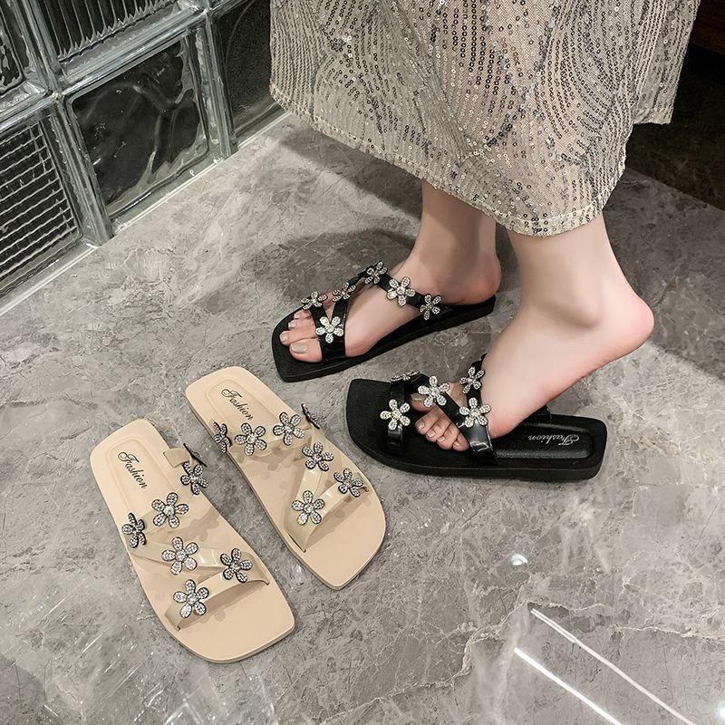 Square head temperament versatile high heels women's fashion word with flower rhinestone stiletto sandals 2025 summer and autumn new