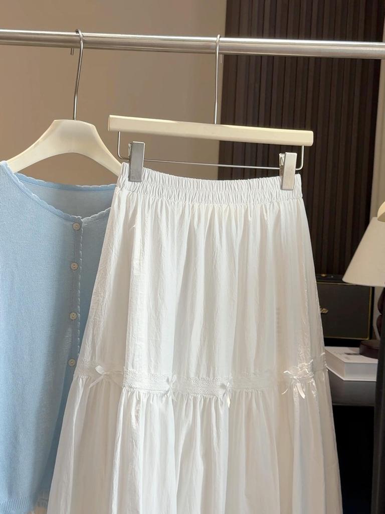 Women's A-line White Cake Skirt with Bowknot and Wood Ear Edge, Spring 2026 Collection - Mid-length, Loose, Slimming, Large Hem.