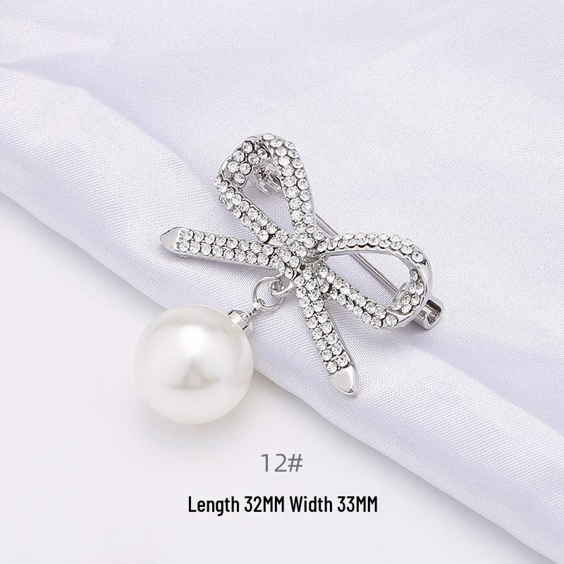 Elegant Pearl Brooch Pin for Clothes and Cardigans - Women's Accessory