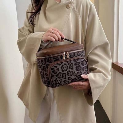 Handbag Leopard Print Cosmetic Bag Leather Large Capacity Pouch for Make Up Kit Korean Style Thickened Pouches Bag Organizer