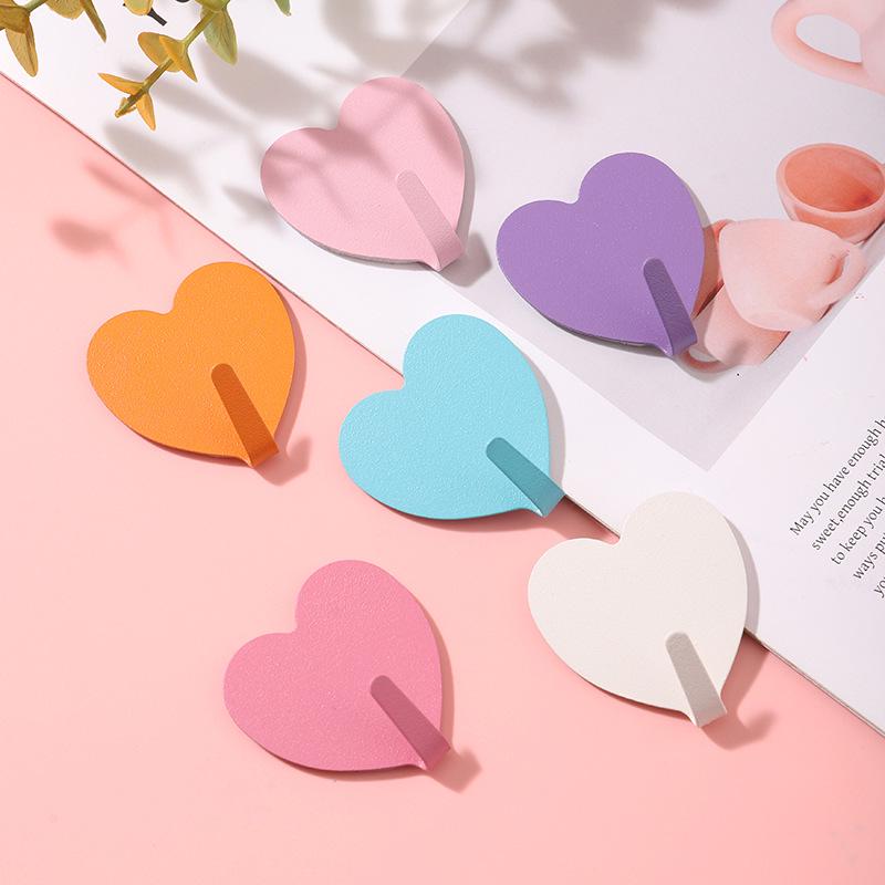 Heart-Shaped No-Drill Adhesive Hook for Kitchen, Bathroom, Door, Clothes, and Hat - Multi-functional and Seamless