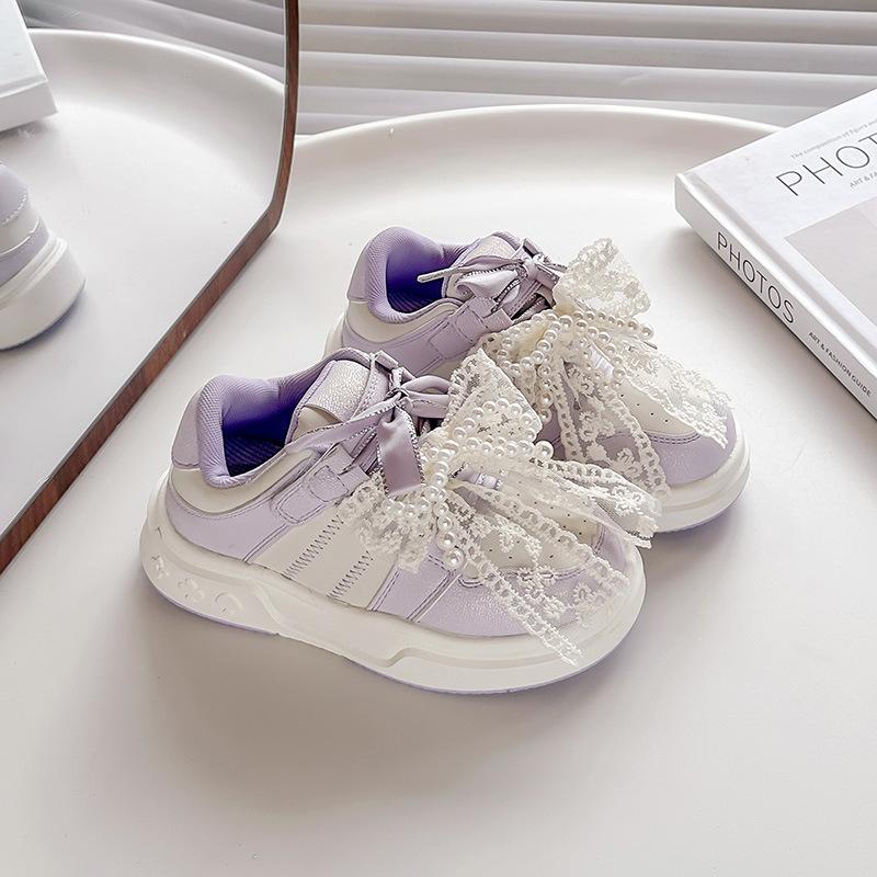 

Girls sneakers 2025 autumn new Korean version soft-soled pearl lace bow board shoes fashion trend 26