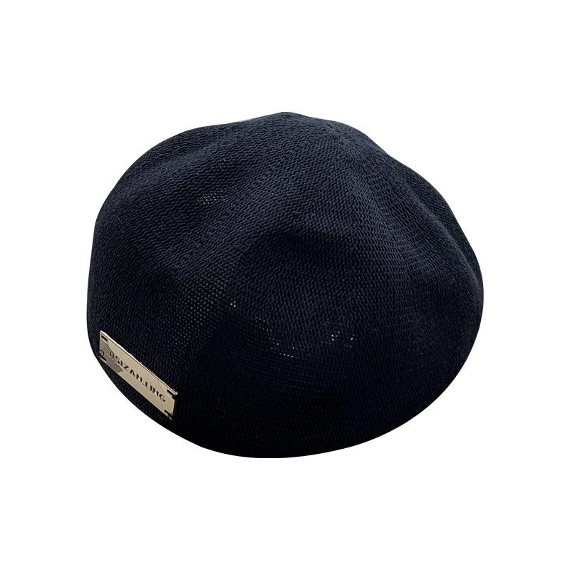 Béret en métal pour femme, saison respirante et petit visage, portant un chapeau vers l'avant, tour de tête japonais, chapeau noir tendance