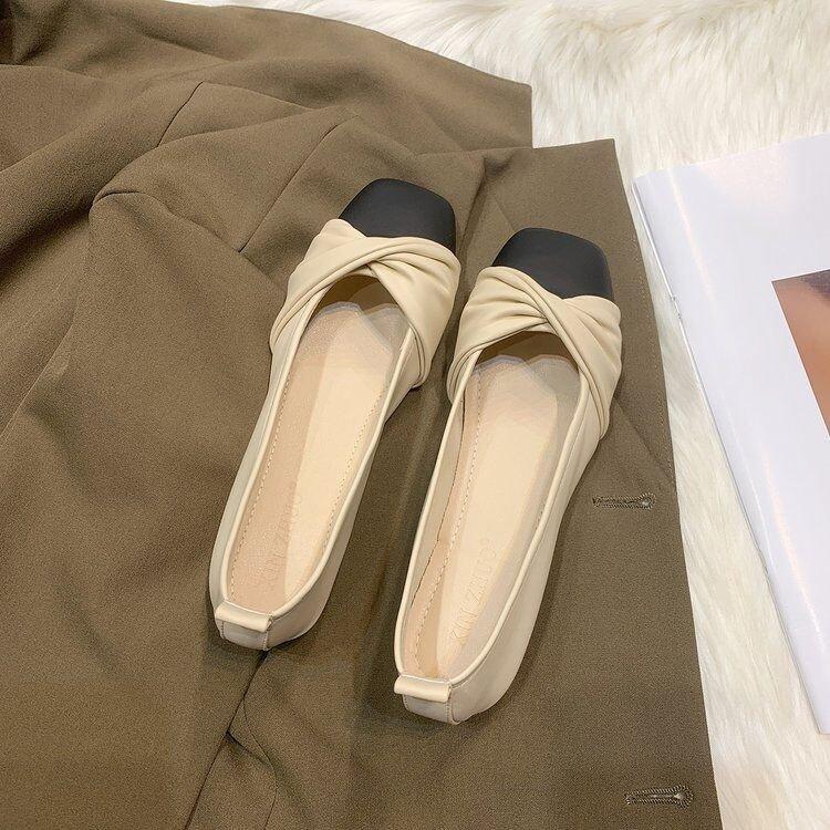 

Design sense flat-soled single shoes women s 2025 spring new models with skirts square head soft sole shallow mouth soft sole grandma shoes ladyshoes 35