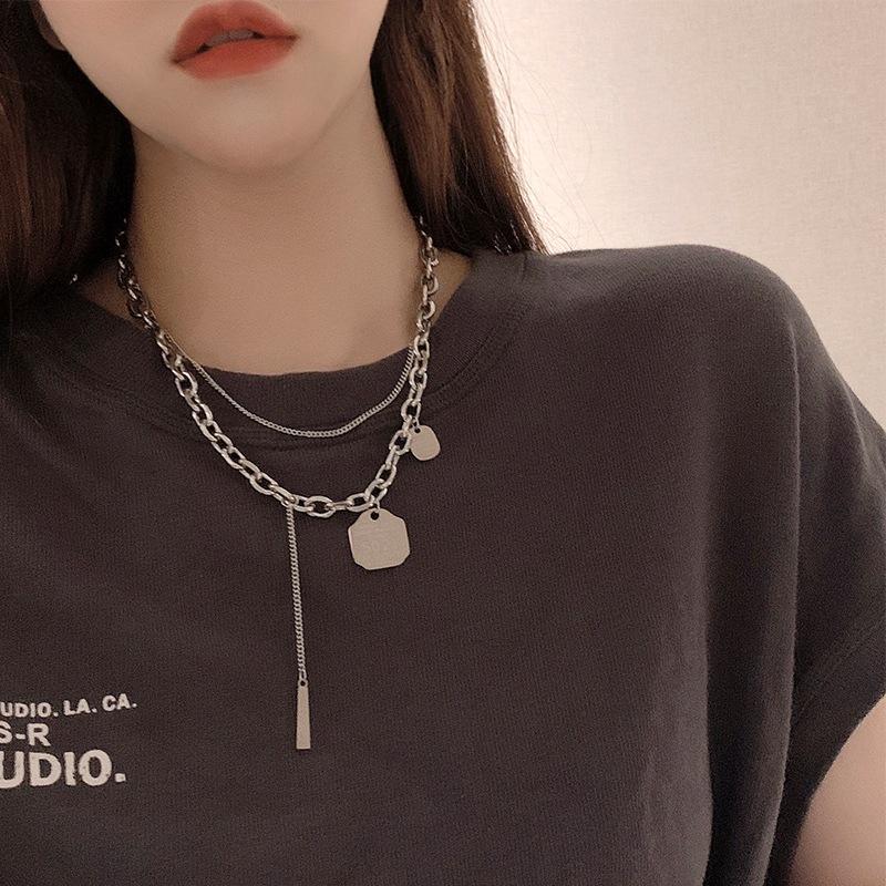 New three-brand double-layer heavy metal style chain necklace, multi-layer stacking wearing earth cool hip-hop dancing collarbone chain accessories