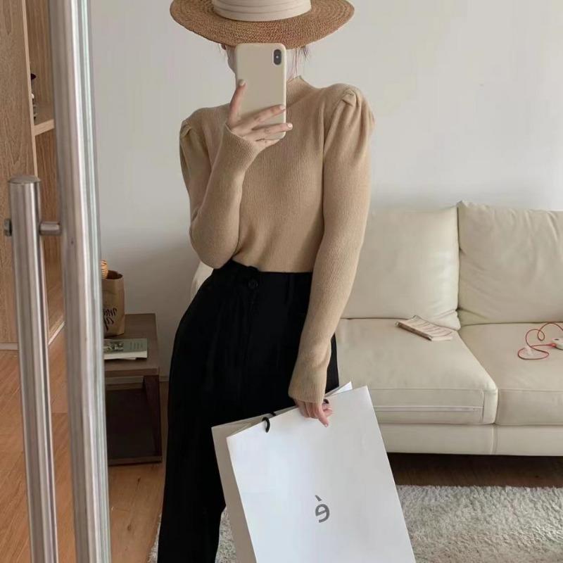 Semi-turtleneck sweater bottoming shirt for women with new autumn and winter design sense slim-fitting bubble long-sleeved knitted sweater for women