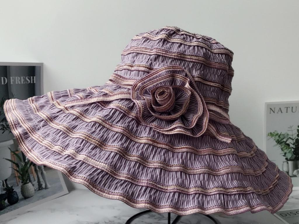 Ht1676 New Fashion Women Hat Korea Style Flower Packable Large Wide Brim Hat Anti-Uv Adjustable Ladies Floppy Beach Sun Hat