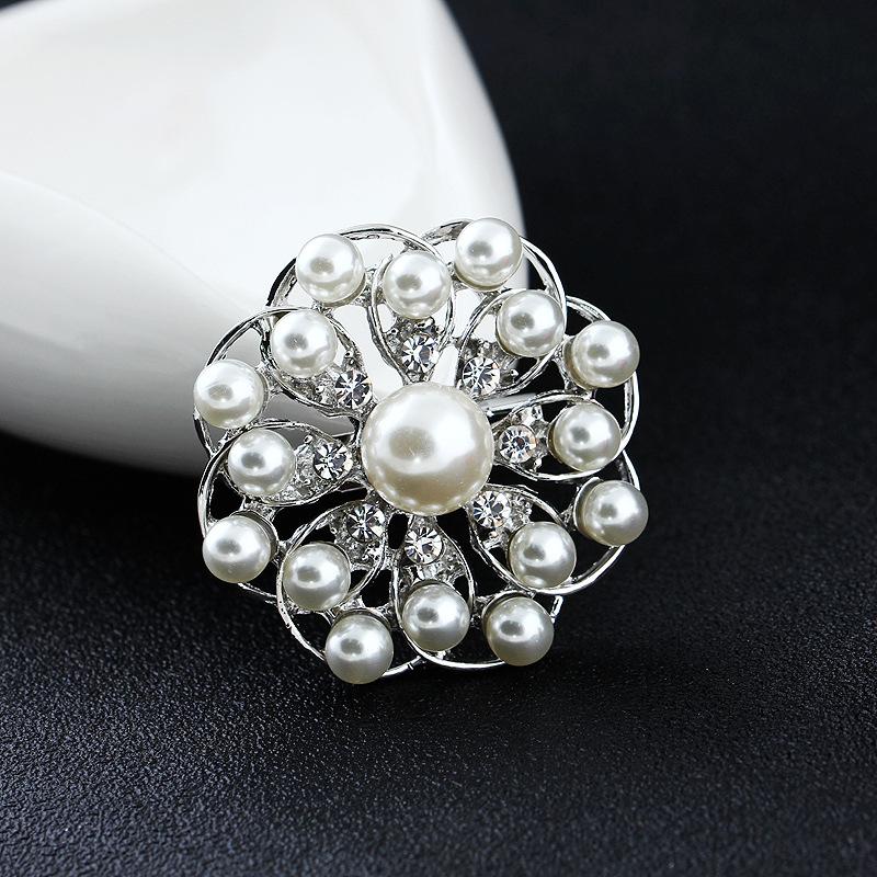 Crystal Pearl Three-dimensional Wreath Dual-purpose Brooch Brooch Corsage Women's Accessories Long-Lasting Color Exquisite Hypoallergenic Brooch Gift