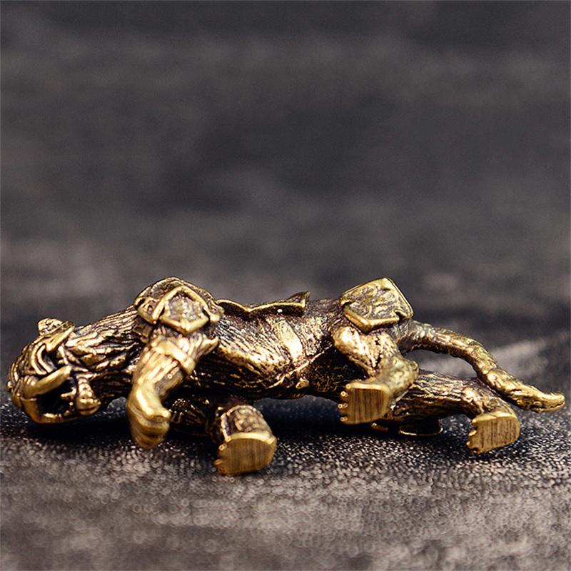 Antique Brass Tiger Figurines Home Decor Accessories Feng Shui Lucky Animal Ornaments Desk Decoration Collectible Gift