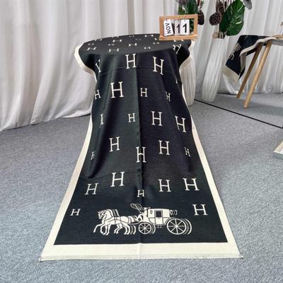 Autumn and Winter H Carriage Medium and Long Imitation Cashmere Scarf Korean Version Retro Scarf Thickened Warm Women's Shawl