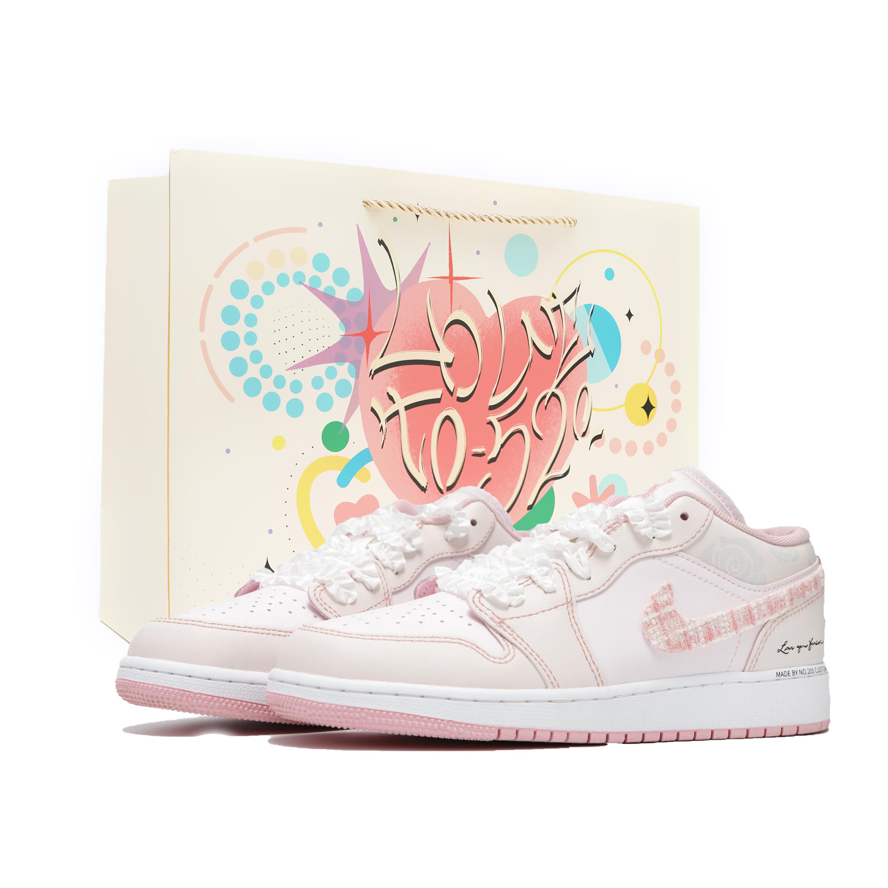 

Jordan Air Jordan 1 Low top Vintage Basketball Shoes Women s White Pink 553560-614(Team24-X-BOX) 40