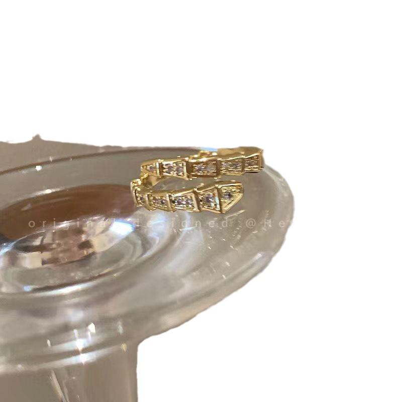 Women's Luxury Diamond Snake Bone Ring - Trendy, Unique Design