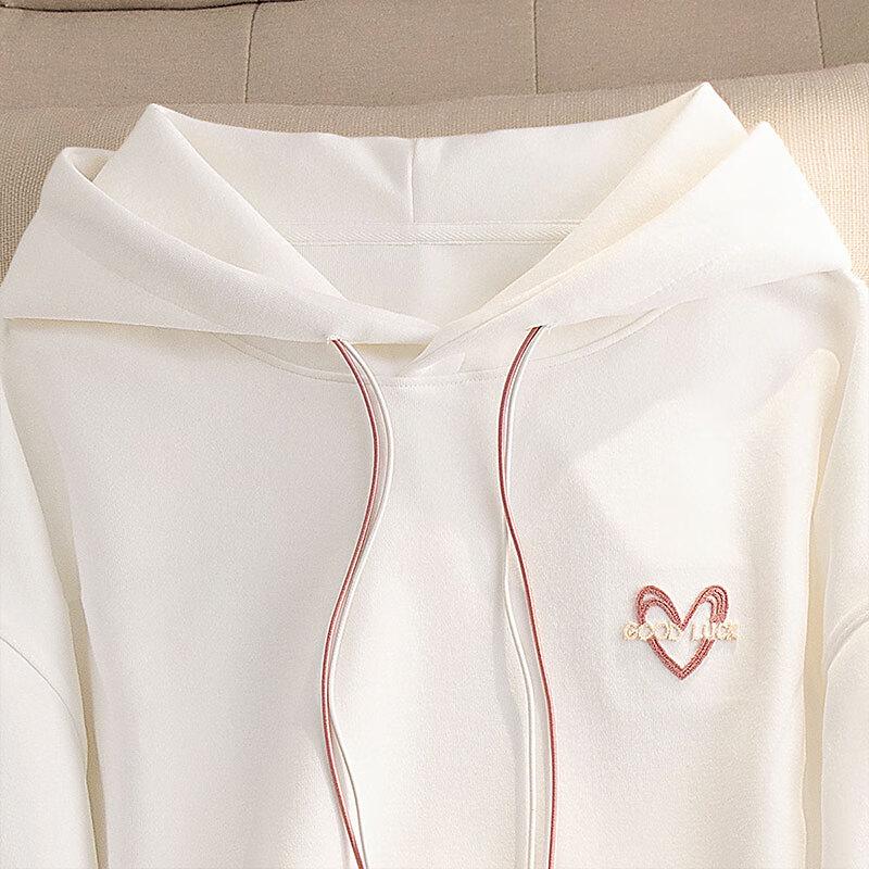 Women's Academic Style Heart Pattern Hooded Sweatshirt