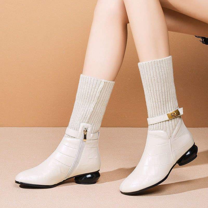 Off-white short boots for women 2025 winter new thin and versatile knitted wool medium boots thick heel medium heel boots for women