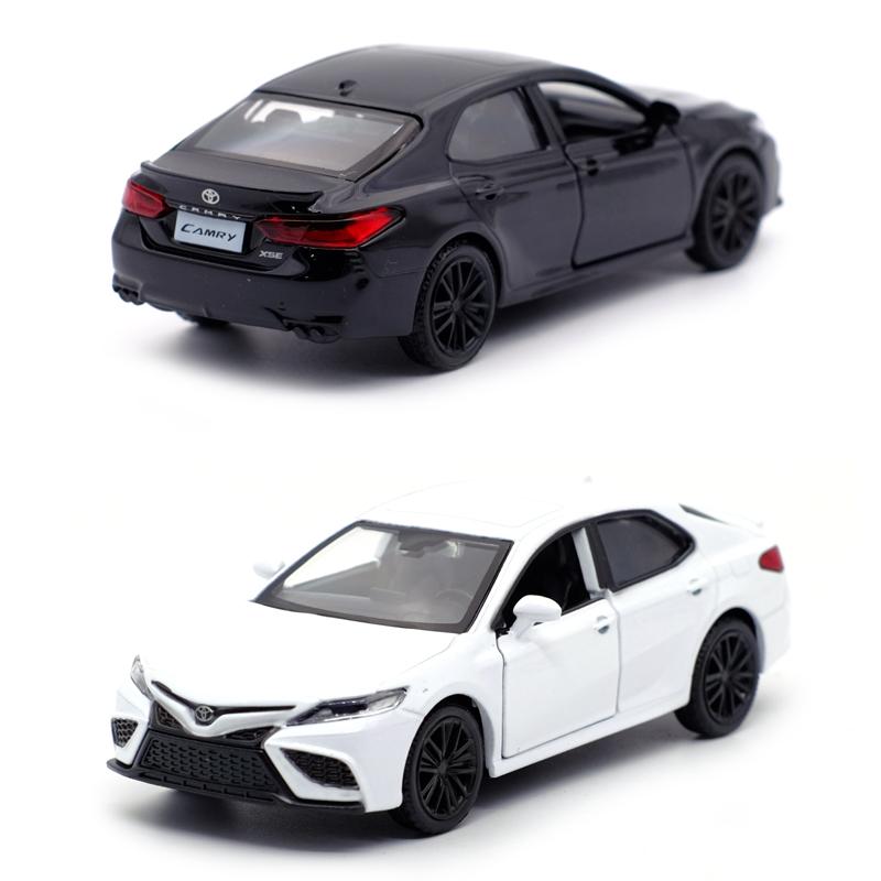 RMZ CITY 1:36 Toyota Camry XSE Family Car Alloy Diecast Car Model Toy With Pull Back For Children Gifts Toy Collection