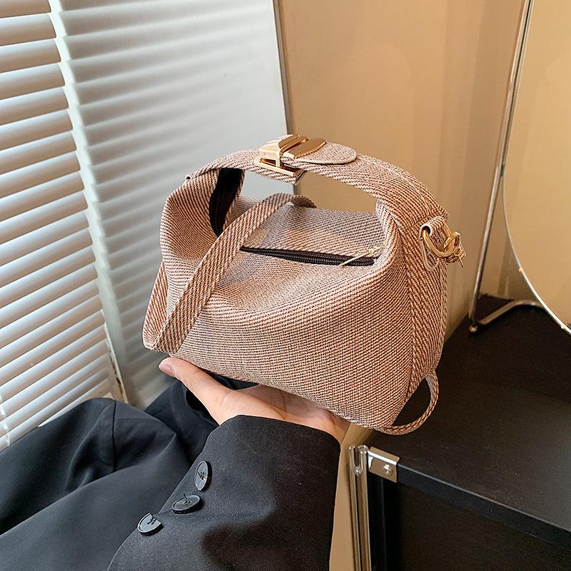 

Niche Design Простая сумка через плечо для поездок на работу Новая летняя простая сумка в стиле ретро Стильная сумка-ведро