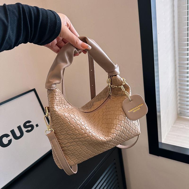 Bags Women's autumn and winter fashion weaving solid color texture casual commuting shoulder messenger bag