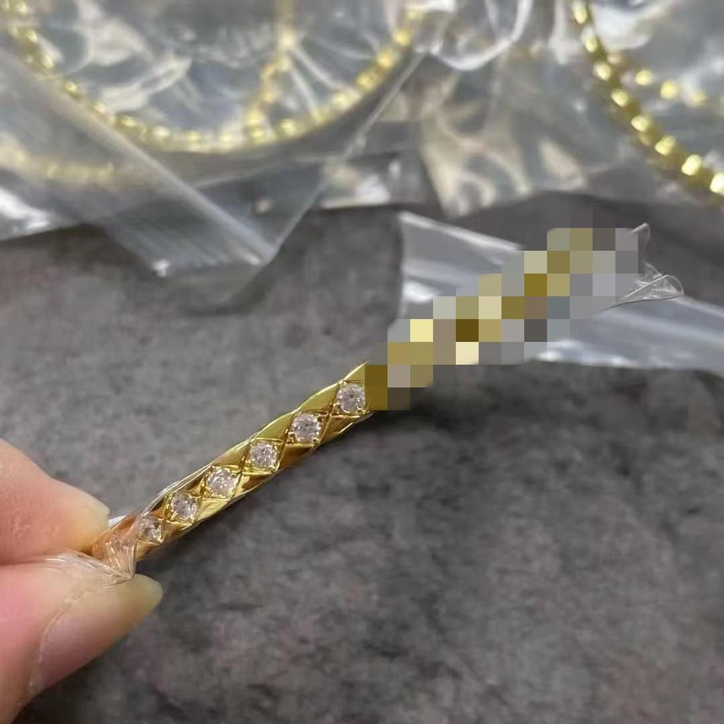 Βραχιόλι με Καρφιά σε Σχήμα Διαμαντιού, Έκδοση Argyle: Πολυτελές Φως, Μοτίβο Αστρικού Ουρανού για Άνδρες και Γυναίκες.