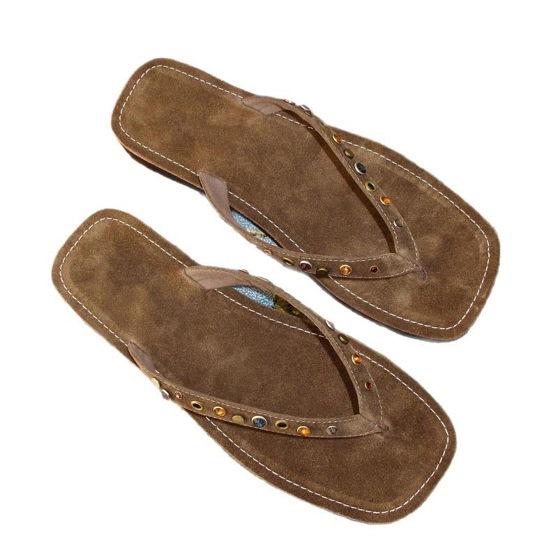 Cowhide Version~ Niche Retro Matte Leather Rhinestone Clip Feet Thick-soled Flip-flops Women Wear Beach Flat-bottomed Cool Slippers