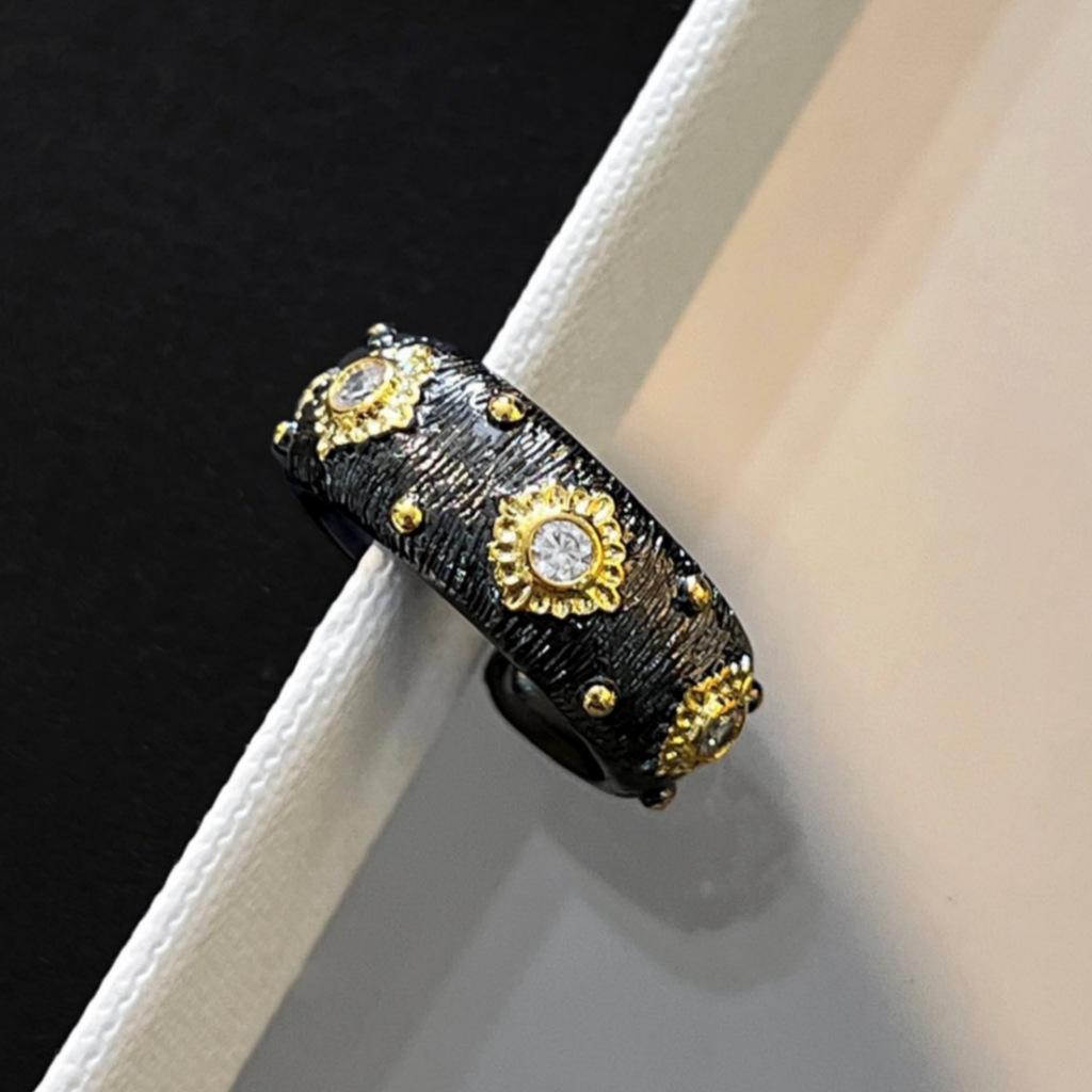 Vintage-Style French Brushed Flower Ring – Luxury Women's Fashion Jewelry