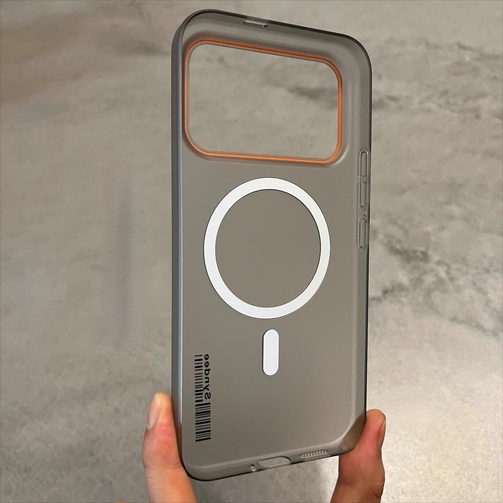 Ultra Cienkie Matowe Magnetyczne Etui na Telefon dla Xiaomi POCO F9 Ultra F9 Pro F8 Pro dla Magsafe Ochronna Pokrywa do Ładowania Bezprzewodowego