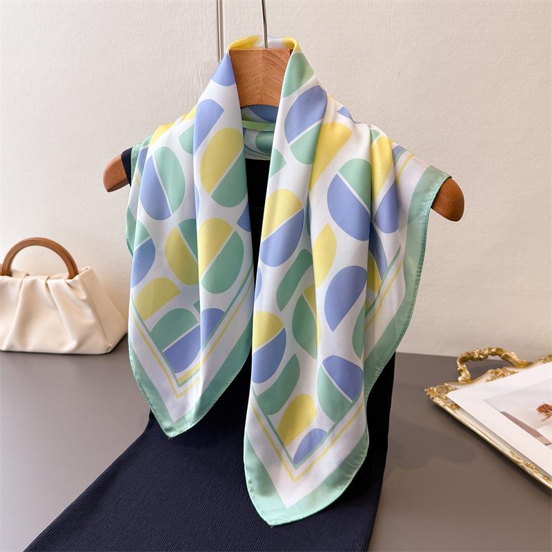 Geometric Color Matching Simulation Silk Printing Square Scarf Shawl Scarf High-end Neck Small Square Scarf Headscarf Silk Scarf Women