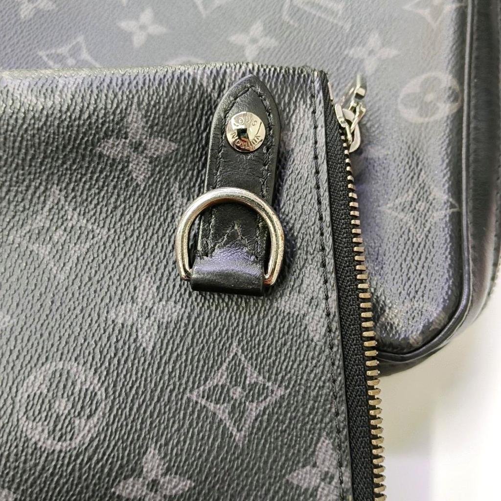 [Pre-Owned] Louis Vuitton Trio Messenger 'Monogram Eclipse Reverse Canvas' - Very Good #19ENI0M