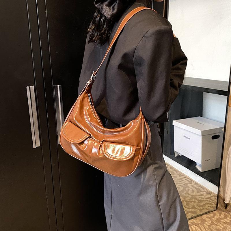 Retro multi-pocket underarm tote bag women's 2025 new high-end large-capacity shoulder bag messenger locomotive bag