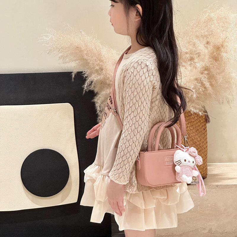 

Ретро міні кросбоді сумка на плече для дівчаток Miu Miu з тримачем для помади в стилі Чжан Юаньїн.