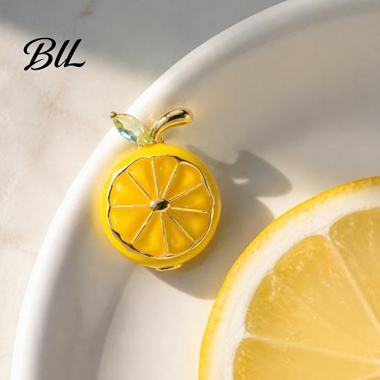 Fruit Jewelry Lemon Slice Brooch Pin, Oil Dripping Pin with Women Girls Rhinestone Leaf, Decorative Badge for Clothes Bags Scarves Metal
