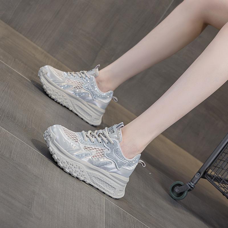 Popular Little White Shoes Women's 2025 Summer New Mesh Breathable Light Casual Fashion Small Thick Sole Heightening Women's Shoes