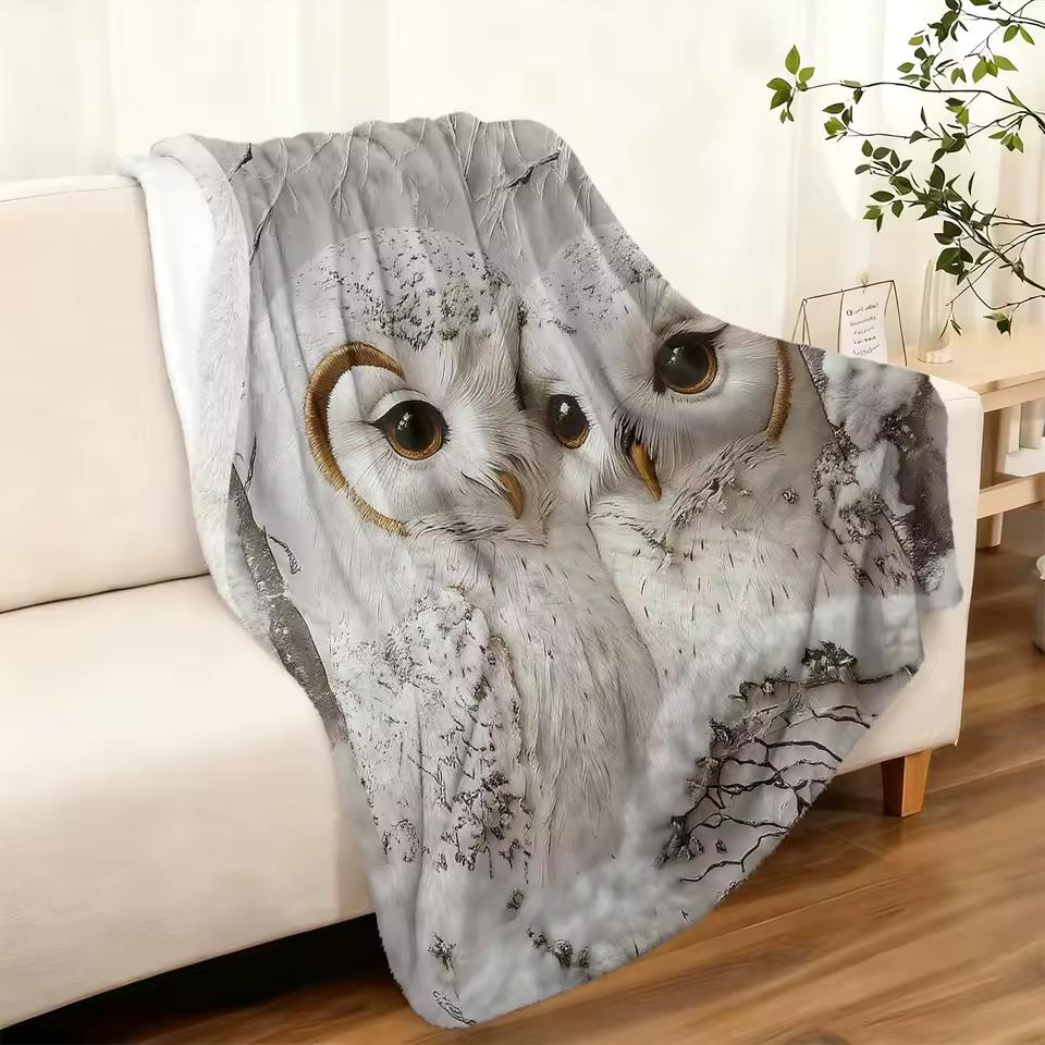 White Owl Plush Blanket, Ultra-Soft Flannel Snowy Owl Print, 2D Digital Heat Transfer, All-Season Bed Blanket, Dual Use for Sofa